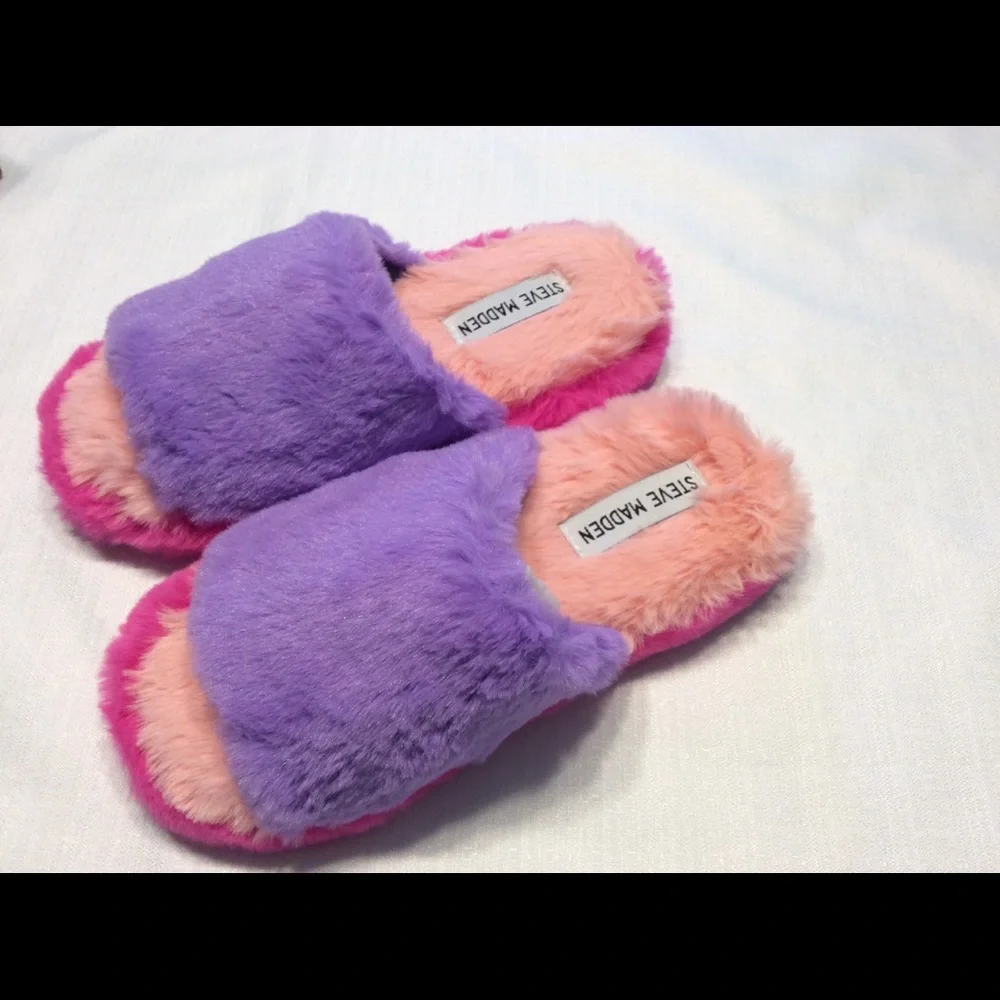 Steve Madden slippers girls 2/3 faux fur slip ons pink purple fuzzy